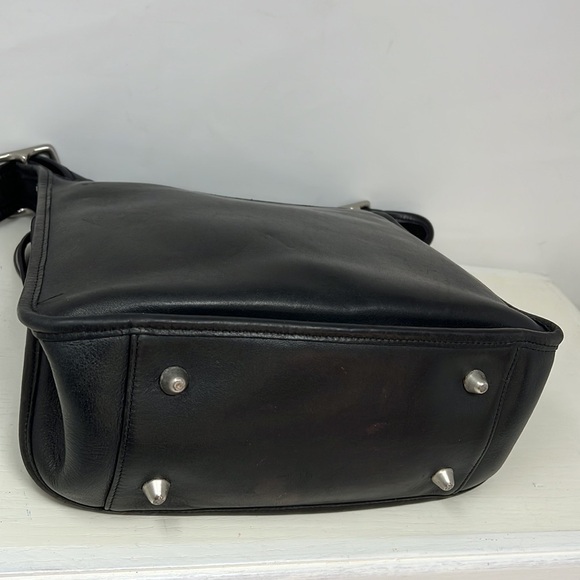 Coach Legacy 9966 Large Black Zip Shoulder Crossbody Bag - Picture 5 of 11